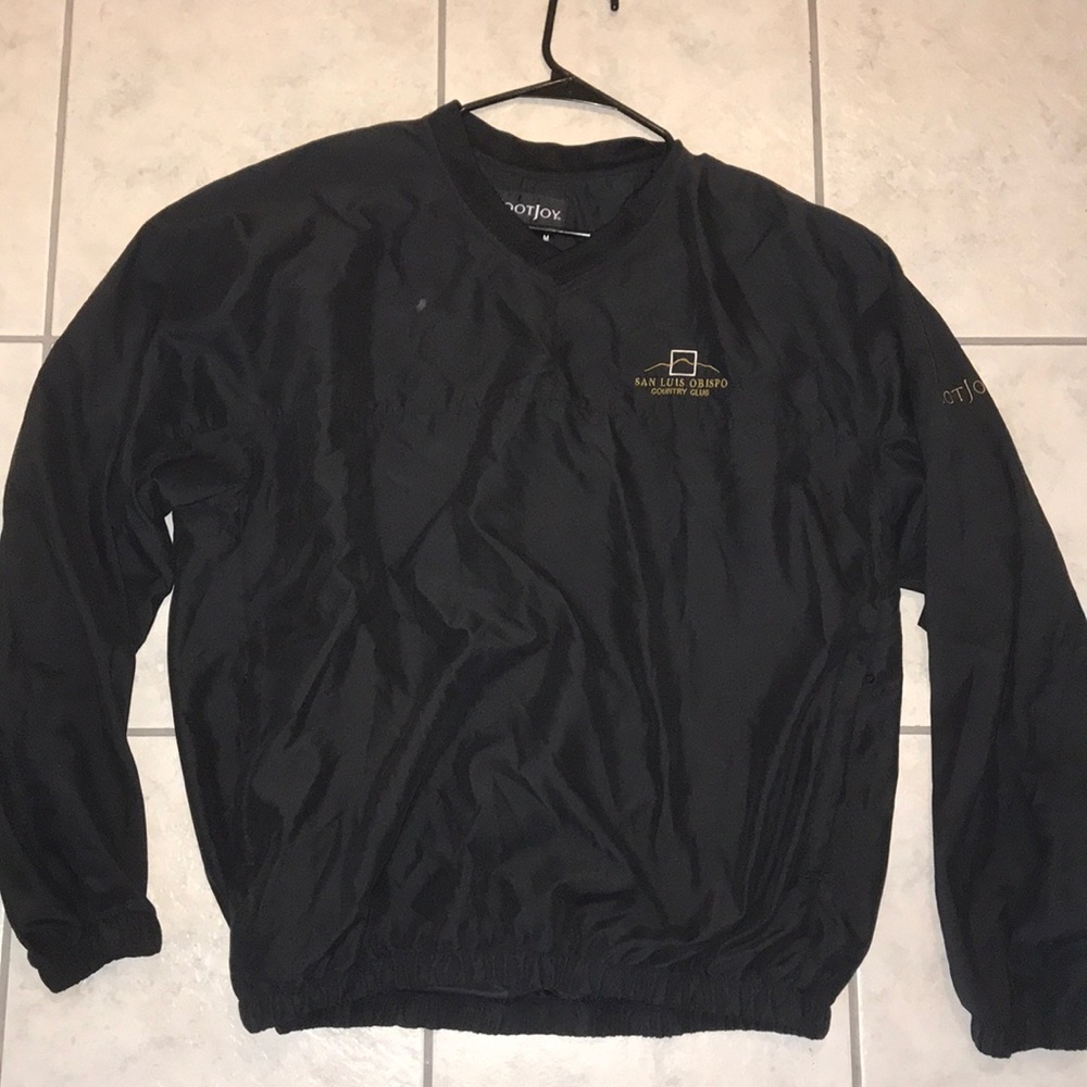 Windbreaker pullover